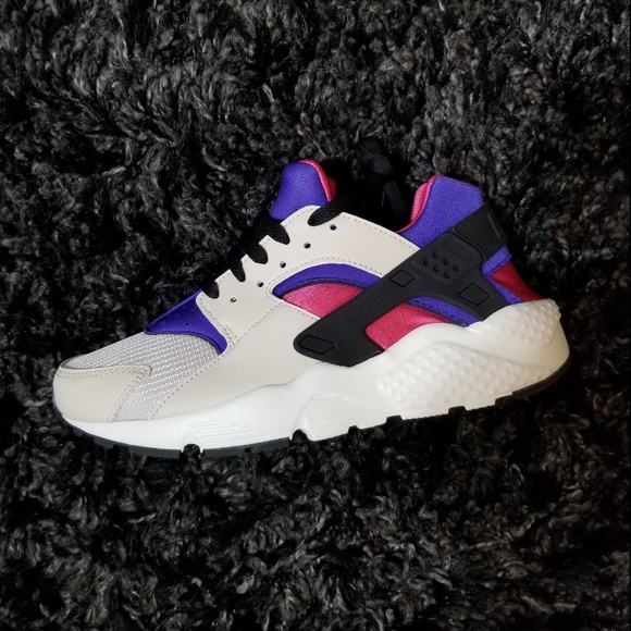 🚨SOLD🚨 Nike Air Huarache Run - Picture 5 of 5